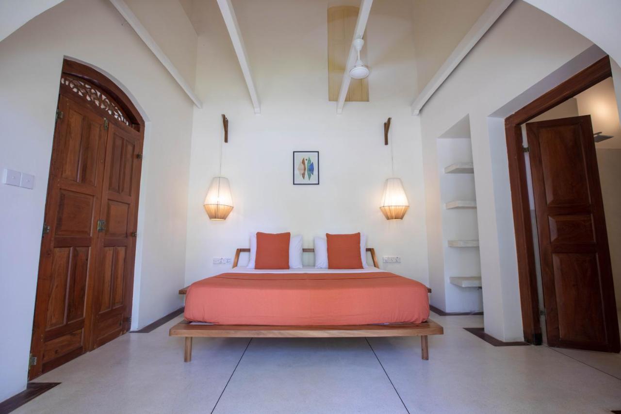 Kara Hotel Ahangama Buitenkant foto