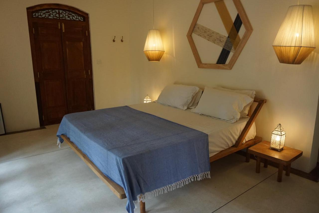Kara Hotel Ahangama Buitenkant foto
